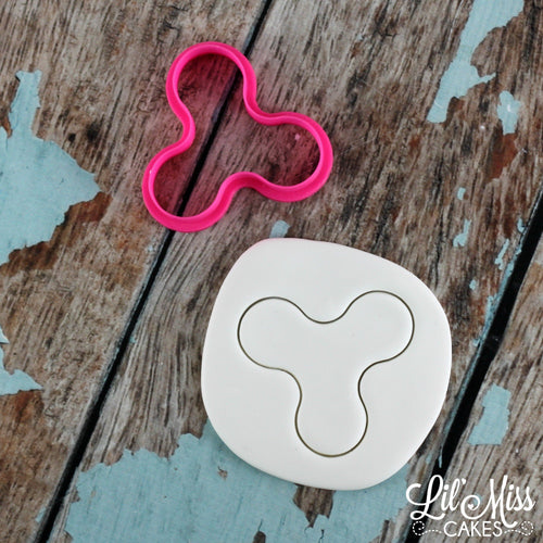 Fidget Spinner Cutter | Lil Miss Cakes