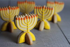 Standing Menorah Cutter Set